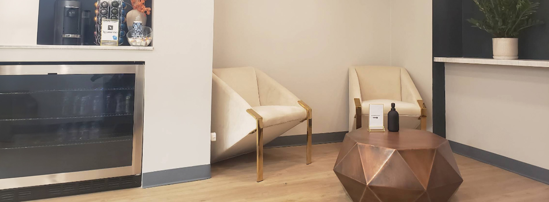 Chroma Dental | TMJ Disorders, Dentures and Veneers